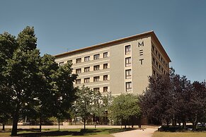Hotel MET Pamplona