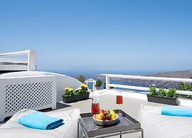 Saint Sin Suites
