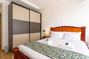 Stay.Plus Urban Oasis Apartment
