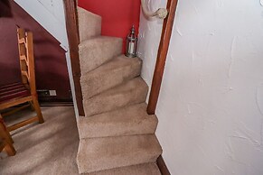 Cholmley Cottage