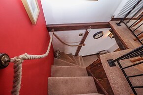Cholmley Cottage