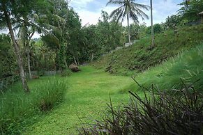 EM Hill Estate