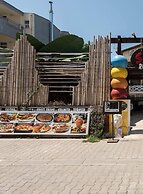 Safari Suit Hotel