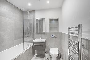 Superior 1 - bed Apartment in Wembley
