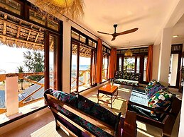 Asante Sana Beachfront Hotel