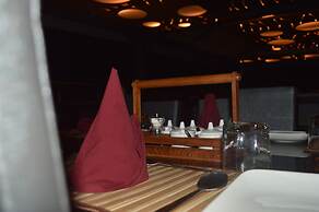 7Wonders Hotel
