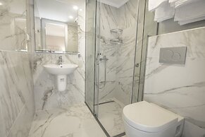 La Mer Apartments
