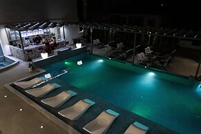 Aeonian Luxury Suites Asprovalta