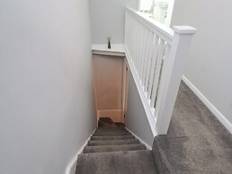 9 North End
