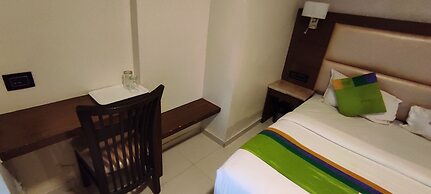 Oxford Hotel Powai