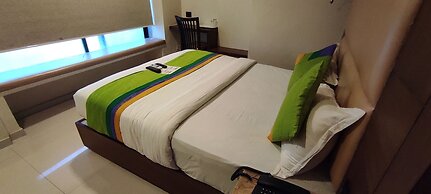 Oxford Hotel Powai