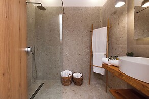 DEL MARE SUITES
