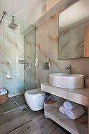 DEL MARE SUITES