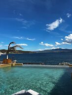 DEL MARE SUITES