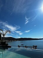 DEL MARE SUITES