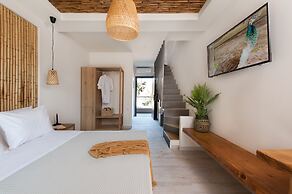 DEL MARE SUITES