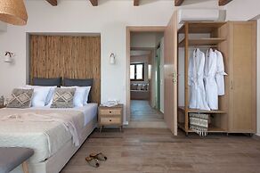 DEL MARE SUITES