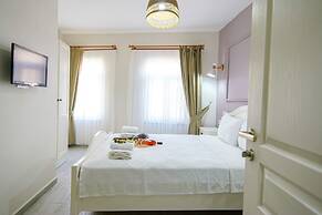 Lutro Otel
