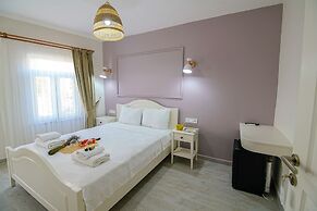 Lutro Otel