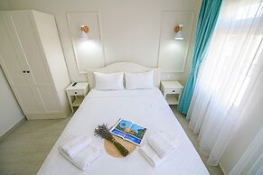 Lutro Otel