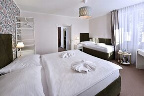 APLEND Hotel Lujza Major
