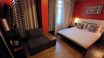 Think Hotel