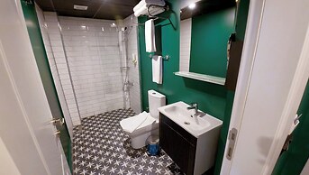 Think Hotel