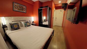 Think Hotel
