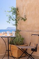 Azade Chania