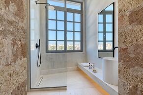 Azade Chania