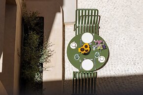 Azade Chania