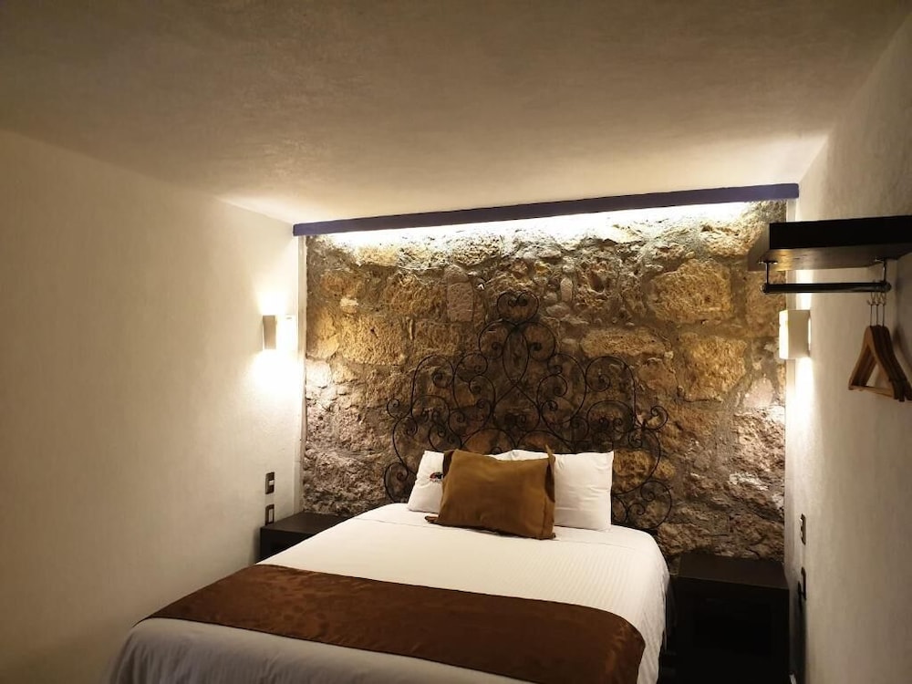 Hotel Don Carlos