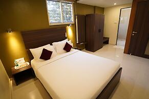 Metropolis Hotel