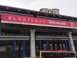 KL Gateway Premium Residences by MOKA