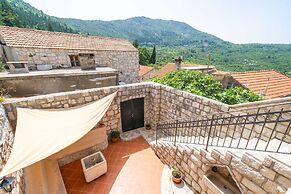 Holiday Home Majkovi