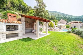 Holiday Home Majkovi