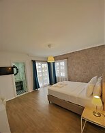 Cunda Kordon Otel