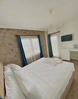 Cunda Kordon Otel