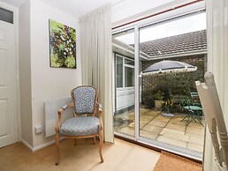 Beau Hideaway