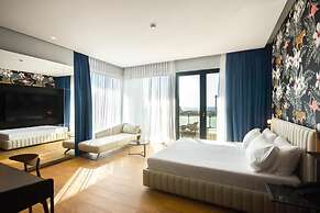 Flamingo Hotel