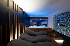 Alkamuri Posh Hotel Spa 105 Suite Superior