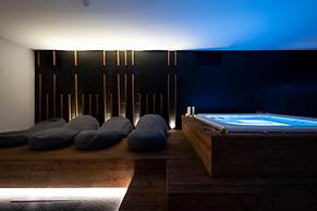 Alkamuri Posh Hotel Spa 108 Suite Superior