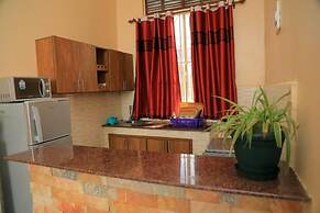 Kampala - Apartment - Sleeps 4 - Parking