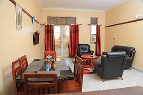 Kampala - Apartment - Sleeps 4 - Parking