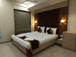 The Panash Hotel & Banquets