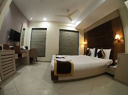 The Panash Hotel & Banquets