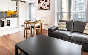 Impeccable 2-bed Apartment in Reading