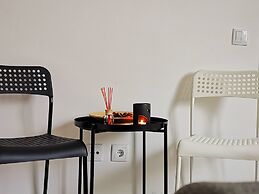 Private Couple Room On Caparica Poshtel