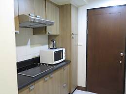 2A - 2 Bedroom Downtown Apartment With Shared Pool