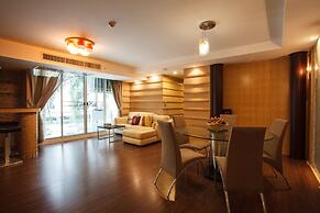 2B - 2 Bedrooms and 2 Bathrooms Located Downtown Apartment With Shared